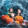 Kép 3/3 - Műpókháló Pókokkal Halloween Dekoráció