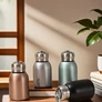 Kép 2/4 - Mini rozsdamentes acél termosz 300 ml – Vákuumszigetelt utazópalack